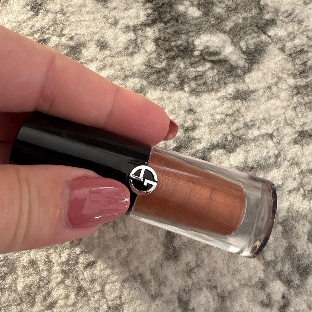 3/$50 Giorgio Armani Shimmering Copper eye tint. 69 S - Picture 4 of 7